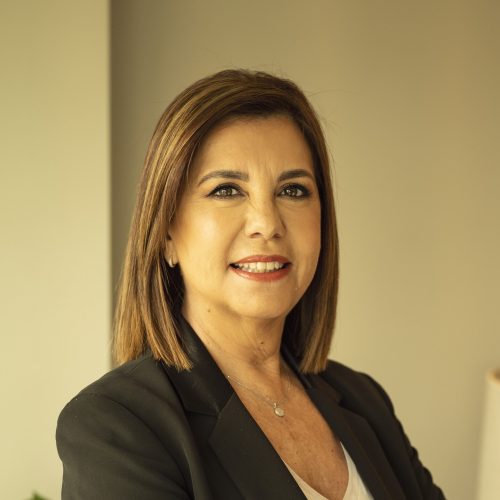 Liliana Parodi - cuadrada